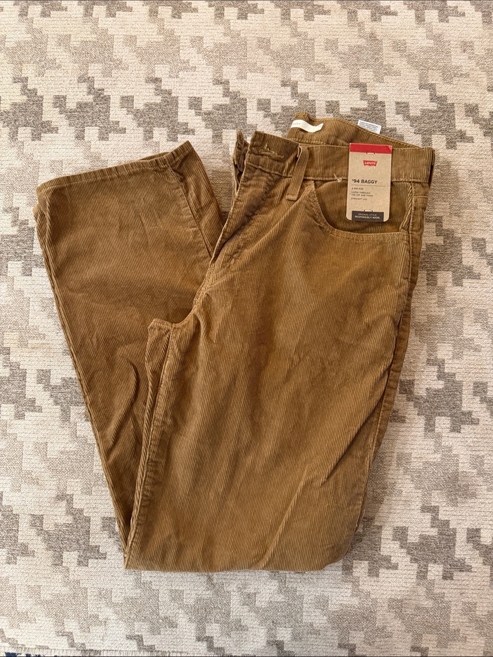 Levi's '94 Baggy Corduroy Pants in Brown Tan